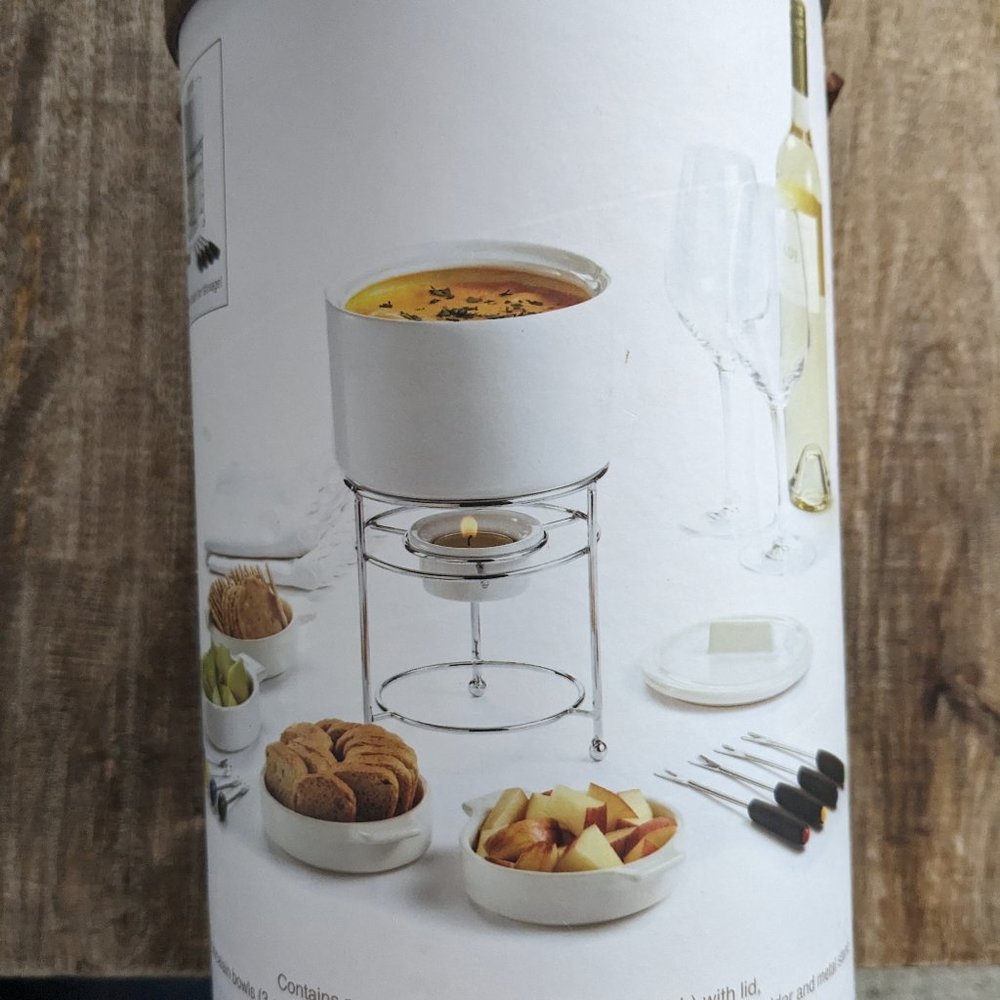 Small porcelain fondue set
